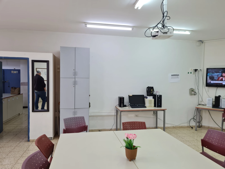 לפני לתמונה OM8A9340